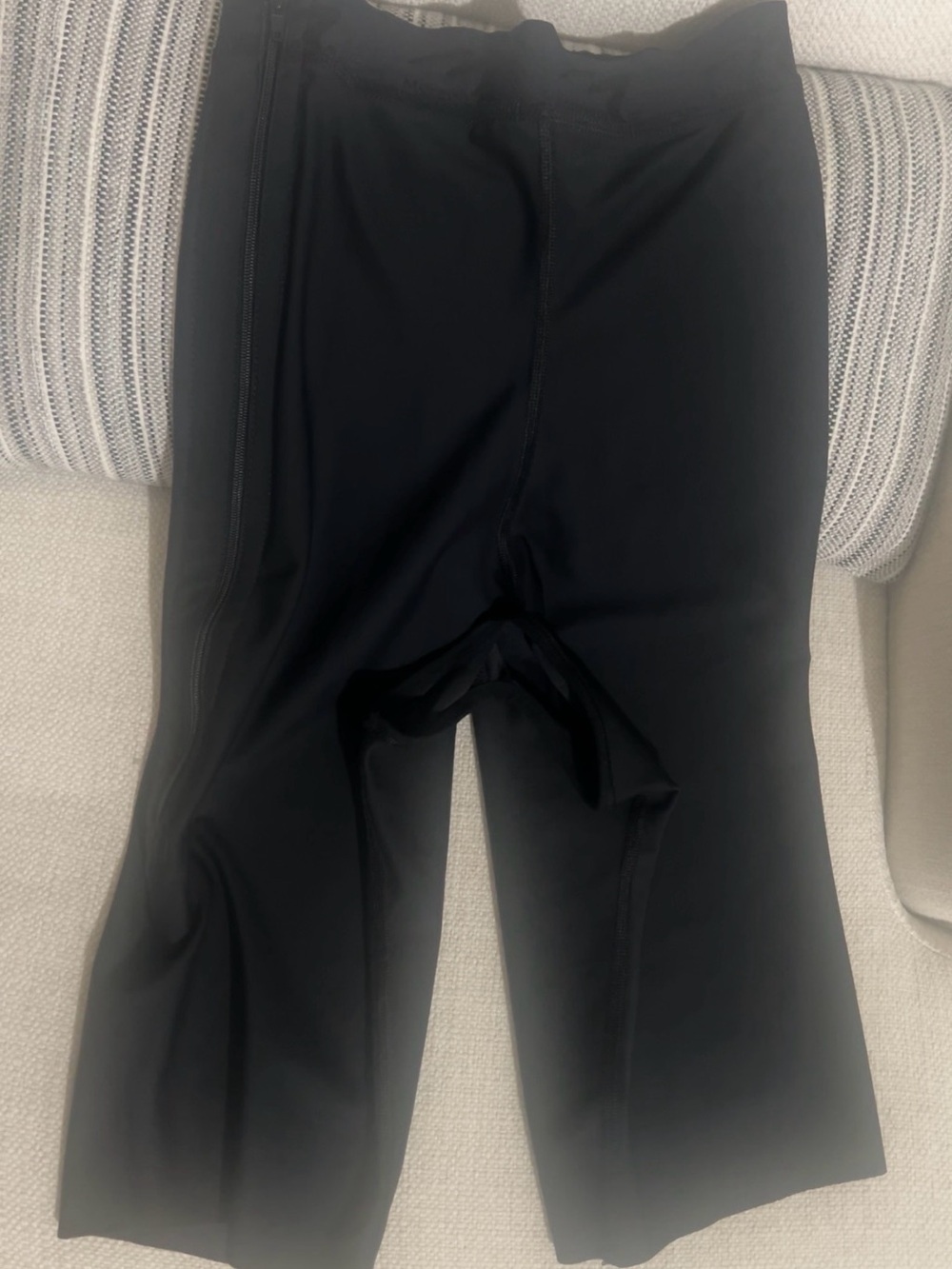 Black High-Waist Shaping Shorts for Women - Sleek Support Talla M